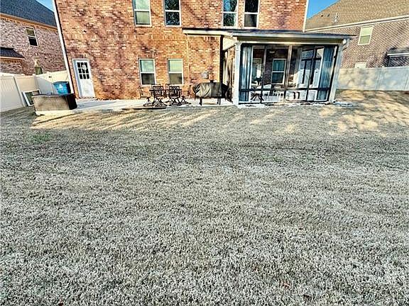 3rd image of 217 Monica Ct