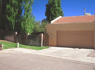 7318 Bobwhite Ln NE, Albuquerque, NM 87109