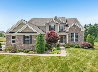 685 Shannon Pl, Aurora, OH 44202
