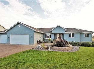 515 Pelican Lake Ct, Avon, MN 56310