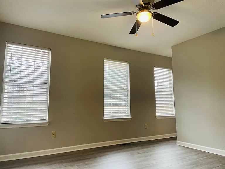 6592 Meadow Rue Dr — Photo 16