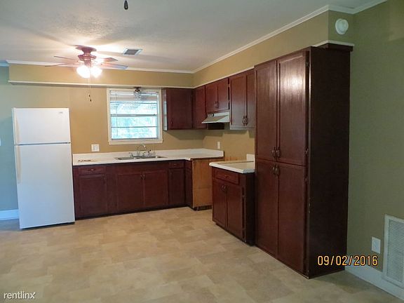 10 - Kitchen (1024x768)