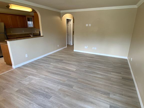 3rd image of 792 Avocado Ave Unit 31