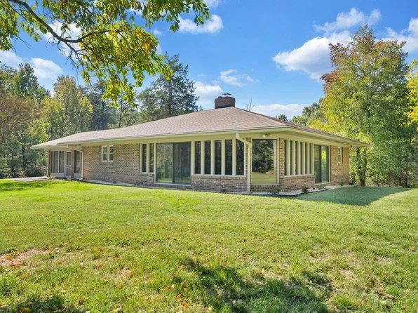 1128 Pounds Rd, Sutherlin, VA 24594