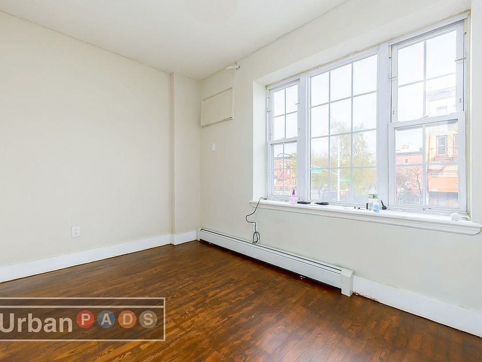 1st image of 1400 Bedford Ave APT 3A