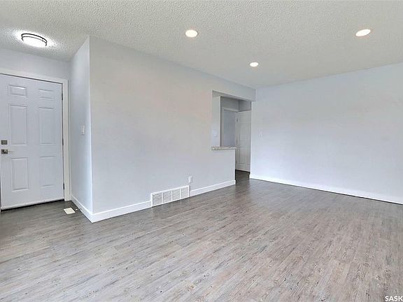 3rd image of 1359 Rupert St