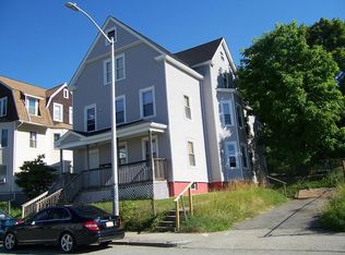 8 Sturgis St, Worcester, MA 01605