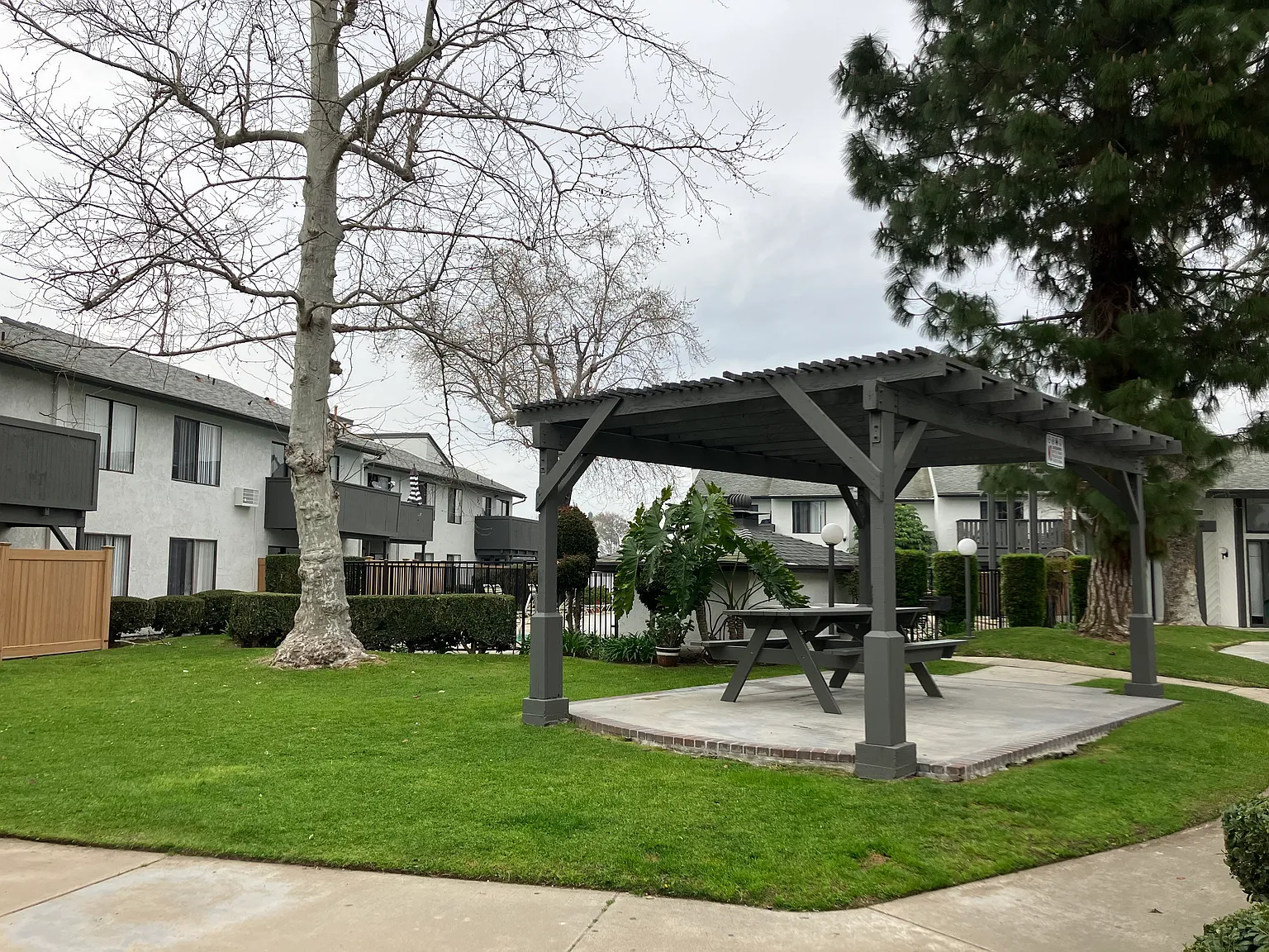 Milesquare Apartments — Photo 4