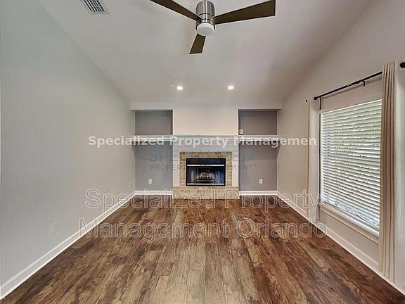 5th image of 8001 Old Town Dr
