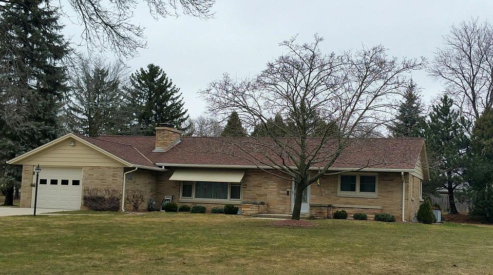 1st image of 705 Riverview Dr