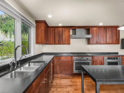 720 W Hopkins Ave #D, Aspen, CO, 81611