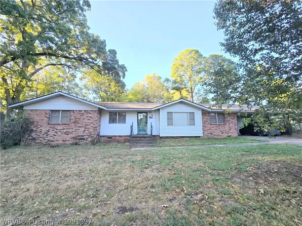 5711 Grand Ave, Fort Smith, AR 72904