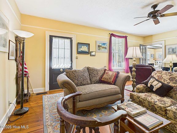 4th image of 524 Carthage Street