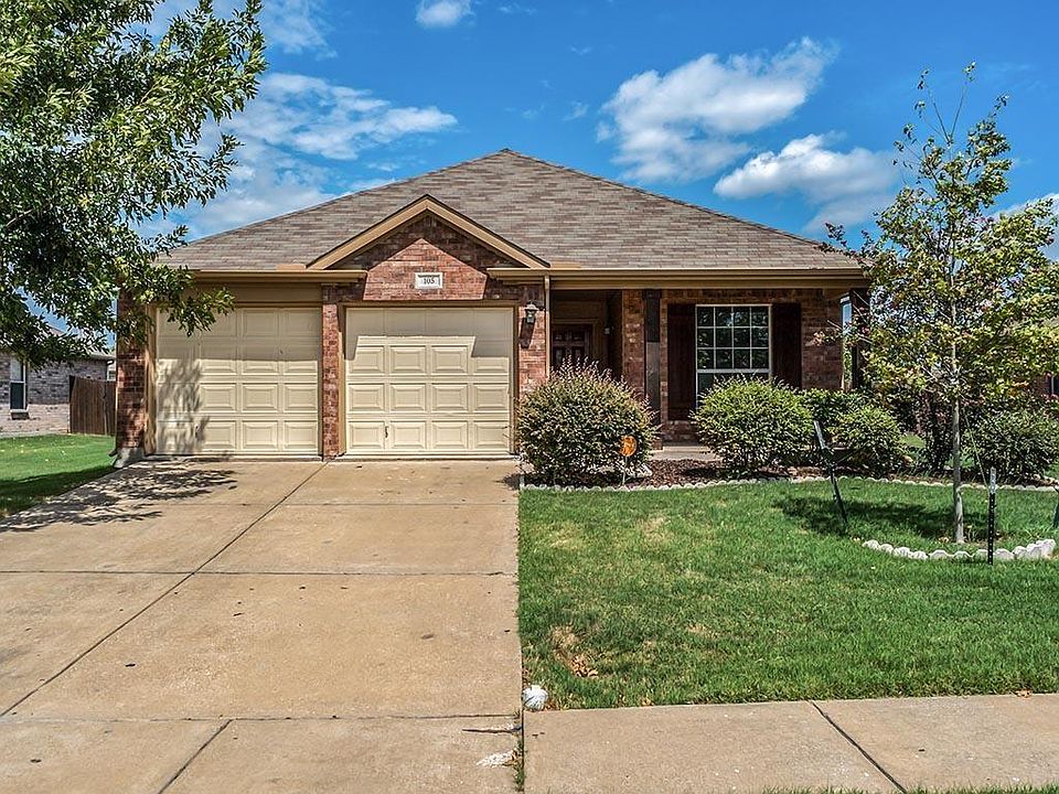 1st image of 105 Eagle Feather Dr