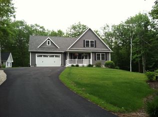 112 N Pembroke Rd, Epsom, NH 03234