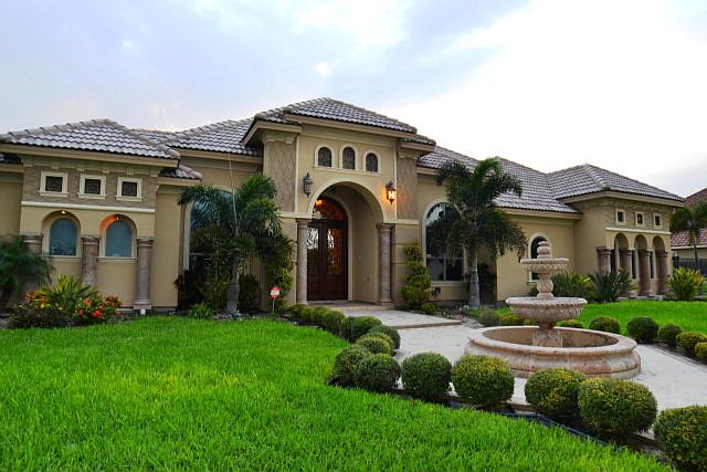 1st image of 3103 Driftwood Ln