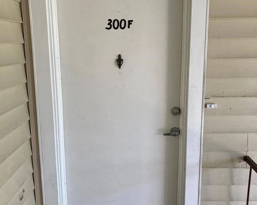 300 Cherokee Ct #F
