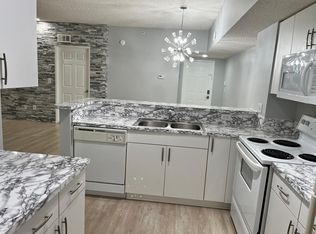 (Undisclosed Address), Naples, FL 34112