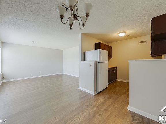3rd image of 3443 S Saint Clair Ave
