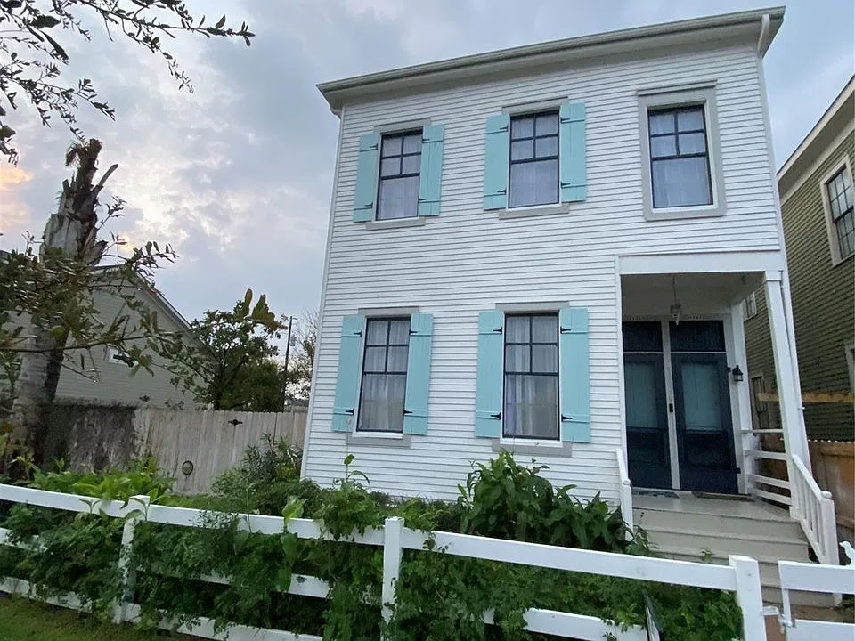 2121 Avenue K #2