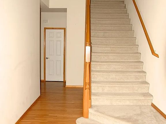 4th image of 919 183rd Pl SE