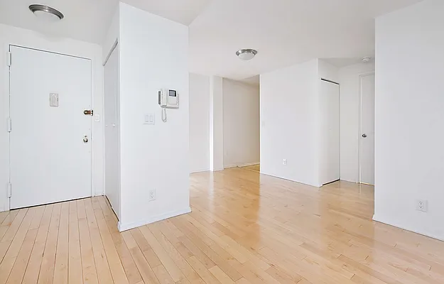 Rented by Owner | media 19