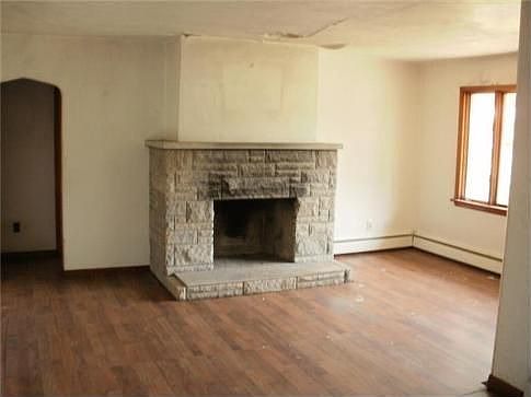5th image of 540 W 56th Pl