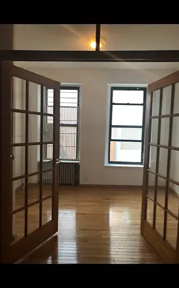 352 E 91st St #13 — Photo 2