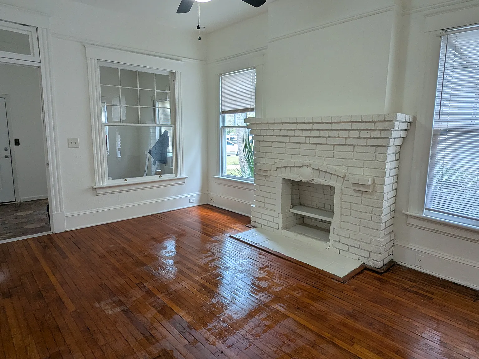 1 bed, 750 sqft, $1,400 — Photo 4
