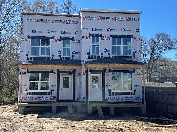 3rd image of 4408 North Ave