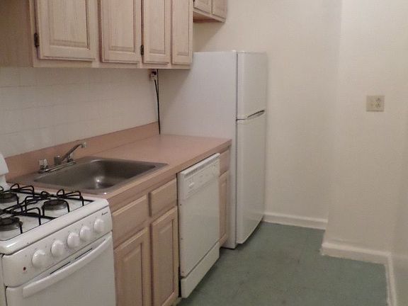 2nd image of 7410 35th Ave APT 412E