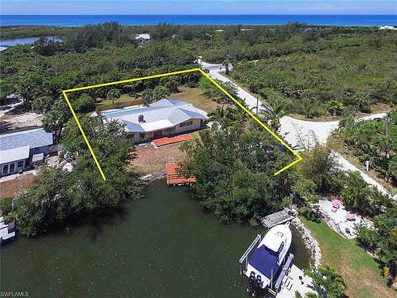 3rd image of 5885 Pine Tree Dr