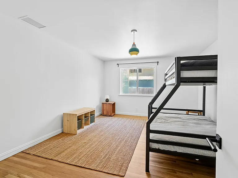 13805 Village Ave — Photo 26