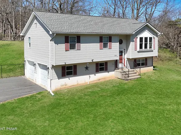 140 Woods Xing, Saylorsburg, PA 18353