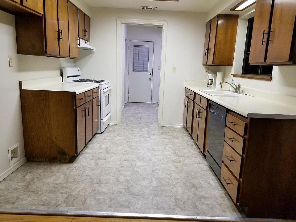 1st image of 7542 Cherry Glen Ave