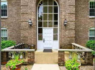 103 Freeman Green Dr APT 3C, Elizabethtown, KY 42701