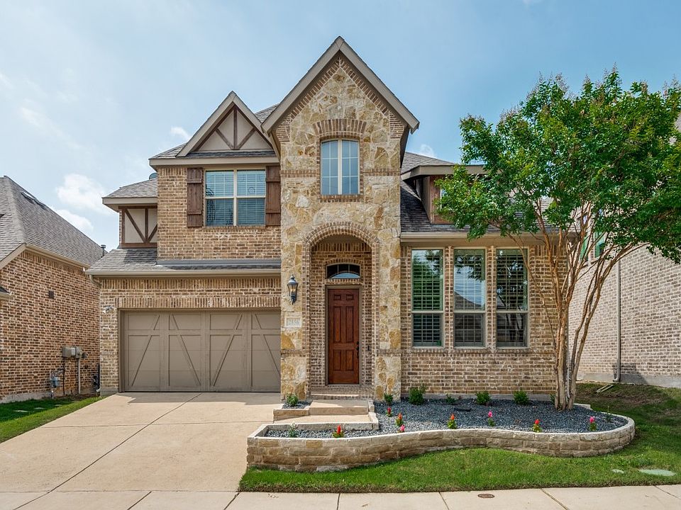 1st image of 2856 Edinburgh Dr