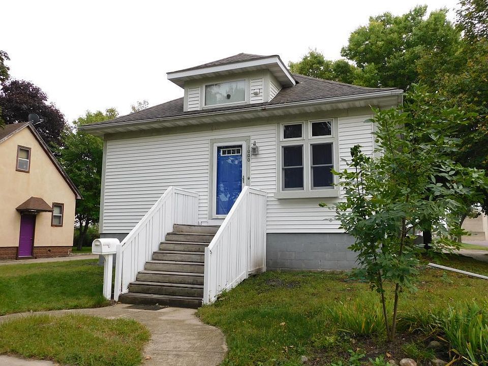 1st image of 1000 E 1st St