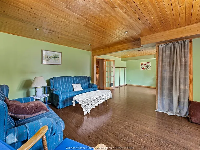 2315 Kevin St — Photo 21