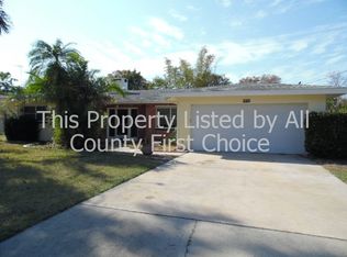 220 Gatewood Dr, Largo, FL 33770