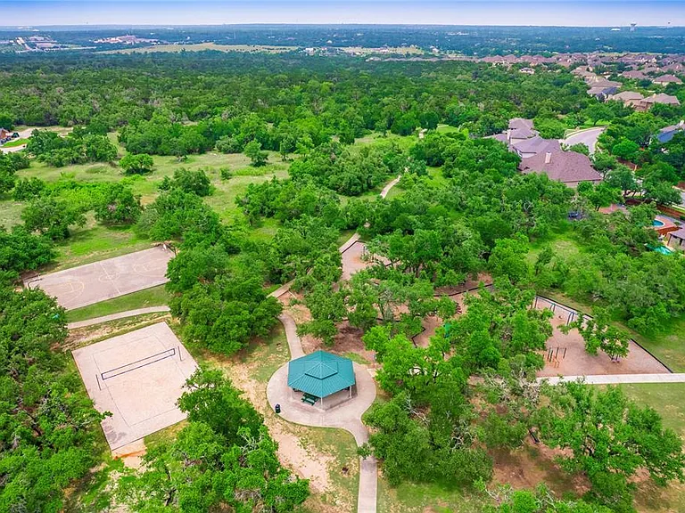 3805 Longhorn Acres St — Photo 25
