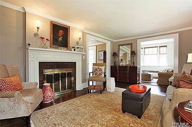 1st image of 140 Chestnut St