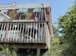 627 Walnut St, Darby, PA 19023