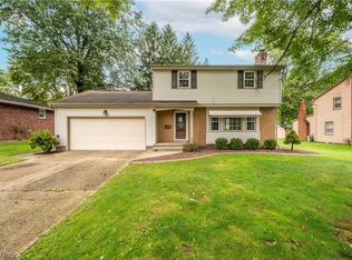 3424 Tall Oaks Ln, Youngstown, OH 44511