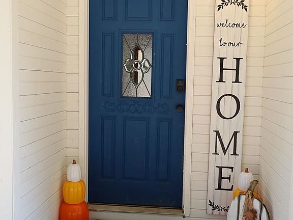 4th image of 99 Warbler Lane