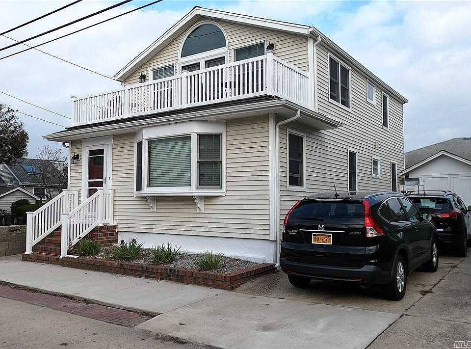 1st image of 70 Garden City Ave