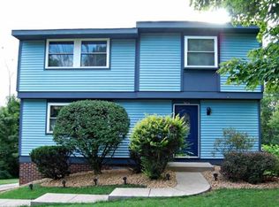 2614 Fox Chase Ct, Bridgeville, PA