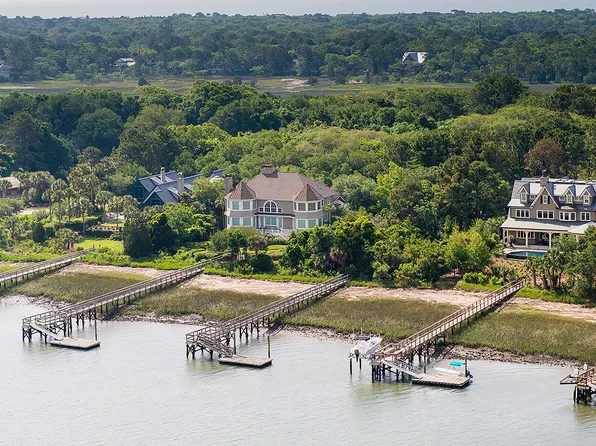 43 River Marsh Ln, Johns Island, SC 29455
