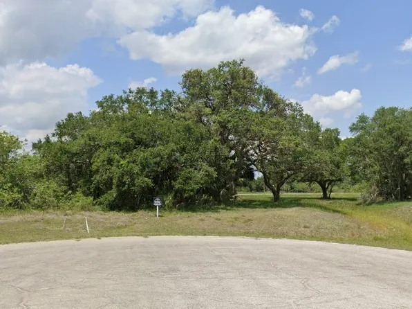 March Ct, Labelle, FL 33935