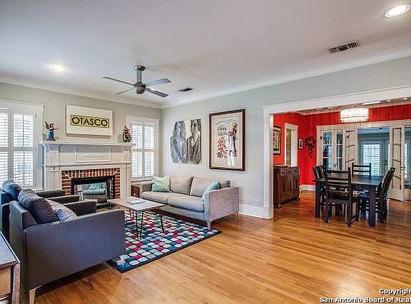 5th image of 315 W Elsmere Pl